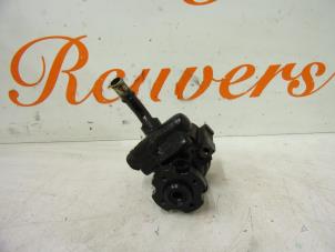 Gebruikte Pomp Servo Peugeot Boxer (230L) 2.5TD di 270C 12V Prijs € 50,00 Margeregeling aangeboden door Autorecycling Reuvers B.V.