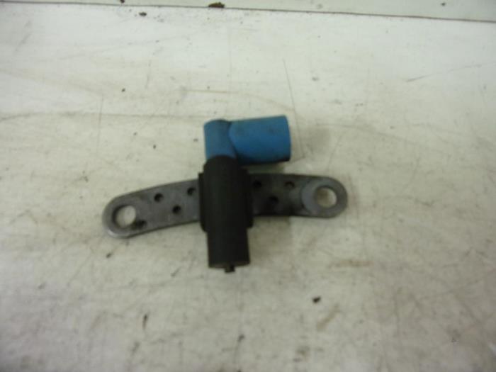 Gebruikte Krukas sensor Renault Clio III (BR/CR) 1.2 16V TCe 100 Prijs € 15,00 Margeregeling aangeboden door Autorecycling Reuvers B.V.