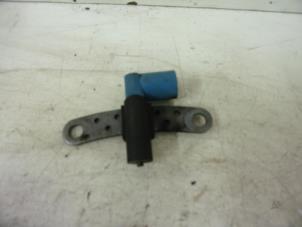Gebruikte Krukas sensor Renault Clio III (BR/CR) 1.2 16V TCe 100 Prijs € 15,00 Margeregeling aangeboden door Autorecycling Reuvers B.V.