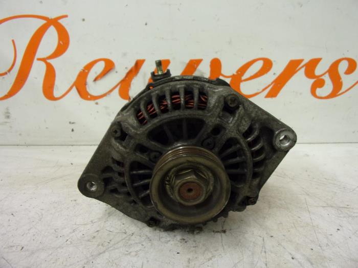 Gebruikte Dynamo Mazda 626 (GF12) 2.0i 16V GLX Prijs € 30,00 Margeregeling aangeboden door Autorecycling Reuvers B.V.