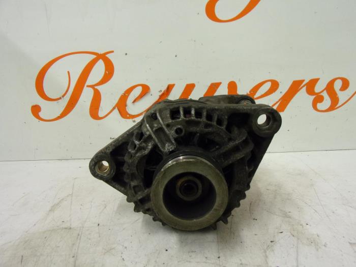 Gebruikte Dynamo Fiat Stilo MW (192C) 1.6 16V Prijs € 40,00 Margeregeling aangeboden door Autorecycling Reuvers B.V.
