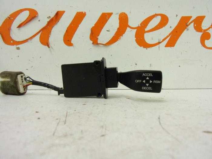 Gebruikte Cruise Control Ssang Yong Rexton 2.7 Xdi RX/RJ 270 16V Prijs € 50,00 Margeregeling aangeboden door Autorecycling Reuvers B.V.