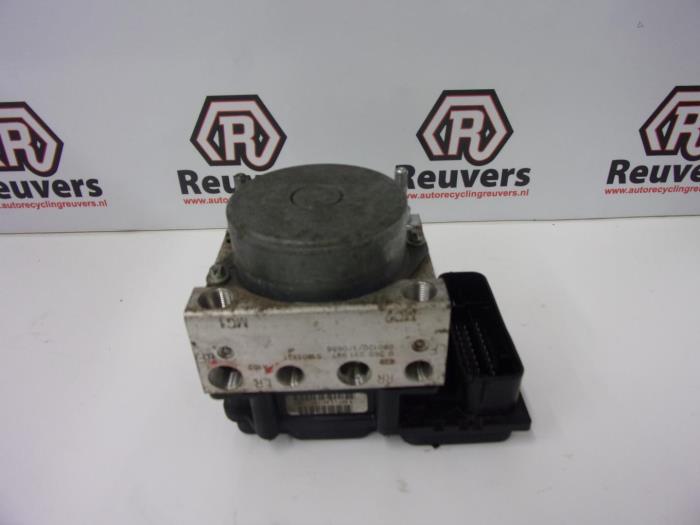 Gebruikte ABS Pomp Peugeot Bipper (AA) 1.4 HDi Prijs € 50,00 Margeregeling aangeboden door Autorecycling Reuvers B.V.