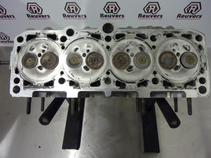 Cilinderkop van een Volkswagen Lupo (6X1) 1.7 SDi 60 2001