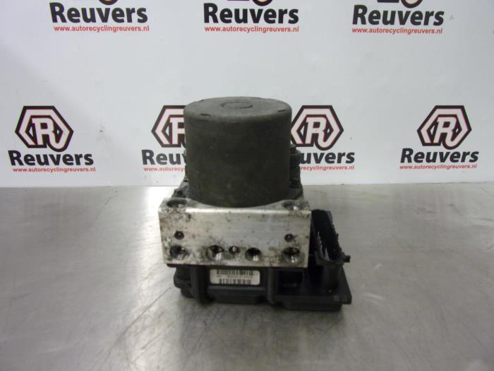 Gebruikte ABS Pomp LDV Maxus 2.5 DTiC Prijs € 75,00 Margeregeling aangeboden door Autorecycling Reuvers B.V.