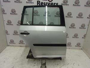 Gebruikte Portier 4Deurs rechts-achter Volkswagen Touran (1T1/T2) 1.9 TDI 105 Prijs € 150,00 Margeregeling aangeboden door Autorecycling Reuvers B.V.