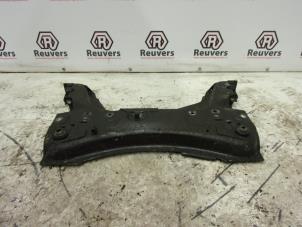 Gebruikte Subframe Renault Clio III (BR/CR) 1.4 16V Prijs € 40,00 Margeregeling aangeboden door Autorecycling Reuvers B.V.
