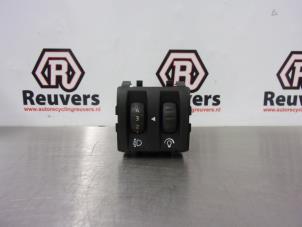 Gebruikte Cockpit dimmer Renault Clio III (BR/CR) 1.4 16V Prijs € 15,00 Margeregeling aangeboden door Autorecycling Reuvers B.V.