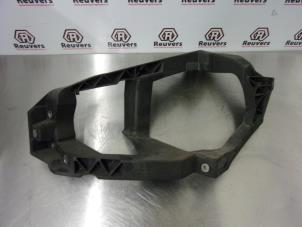 Gebruikte Koplampframe links Smart Forfour (454) 1.1 12V Prijs € 20,00 Margeregeling aangeboden door Autorecycling Reuvers B.V.