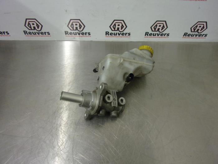 Gebruikte Hoofdremcilinder Fiat Fiorino (225) 1.3 JTD 16V Multijet Prijs € 25,00 Margeregeling aangeboden door Autorecycling Reuvers B.V.