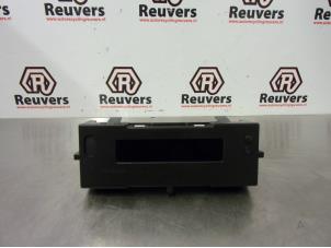 Gebruikte Display Interieur Renault Clio III (BR/CR) 1.5 dCi 85 Prijs € 15,00 Margeregeling aangeboden door Autorecycling Reuvers B.V.