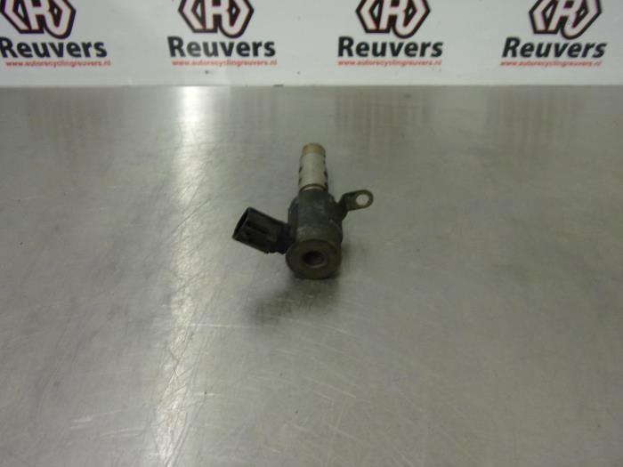 Sensor Nokkenas van een Daihatsu Terios (J1) 1.3 16V DVVT 4x2 2005