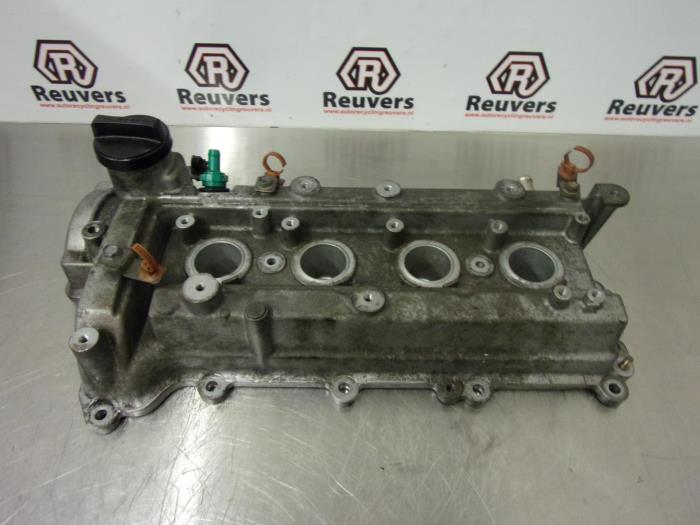Gebruikte Kleppendeksel Daihatsu Terios (J1) 1.3 16V DVVT 4x2 Prijs € 35,00 Margeregeling aangeboden door Autorecycling Reuvers B.V.