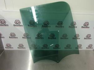 Gebruikte Portierruit 4Deurs rechts-achter Renault Kangoo/Grand Kangoo (KW) 1.5 dCi 90 FAP Prijs € 40,00 Margeregeling aangeboden door Autorecycling Reuvers B.V.