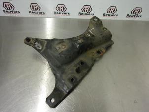 Gebruikte Subframe Ford StreetKa 1.6i Prijs € 30,00 Margeregeling aangeboden door Autorecycling Reuvers B.V.