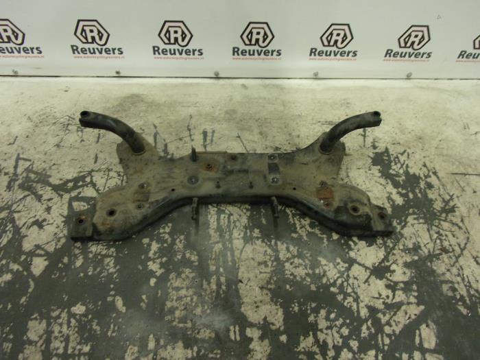 Gebruikte Subframe Mitsubishi Colt (Z2/Z3) 1.3 16V Prijs € 50,00 Margeregeling aangeboden door Autorecycling Reuvers B.V.