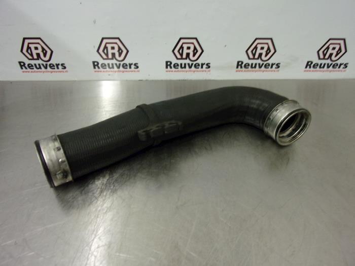 Gebruikte Intercooler Slang Volkswagen Golf V (1K1) 1.9 TDI Prijs € 30,00 Margeregeling aangeboden door Autorecycling Reuvers B.V.