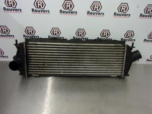 Gebruikte Intercooler Opel Vivaro 2.5 CDTI 16V Prijs € 40,00 Margeregeling aangeboden door Autorecycling Reuvers B.V.