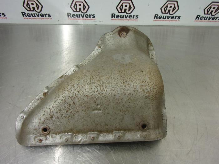Gebruikte Hitteschild uitlaat Mitsubishi Colt (Z2/Z3) 1.3 16V Prijs € 20,00 Margeregeling aangeboden door Autorecycling Reuvers B.V.