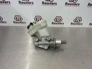 Gebruikte Hoofdremcilinder Renault Twingo II (CN) 1.5 dCi 70 Prijs € 25,00 Margeregeling aangeboden door Autorecycling Reuvers B.V.