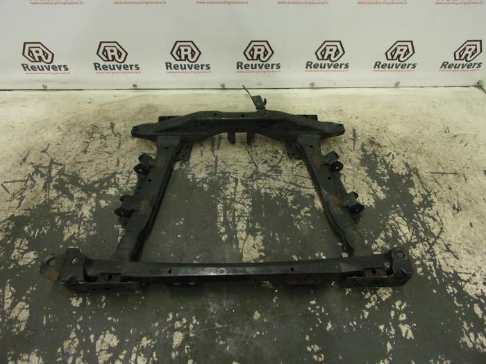 Gebruikte Subframe Renault Twingo II (CN) 1.5 dCi 70 Prijs € 60,00 Margeregeling aangeboden door Autorecycling Reuvers B.V.