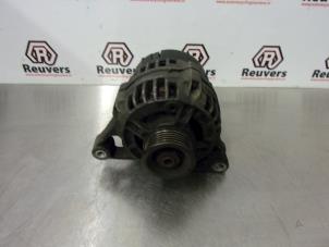 Gebruikte Dynamo Audi A4 (B5) 1.6 Prijs € 35,00 Margeregeling aangeboden door Autorecycling Reuvers B.V.