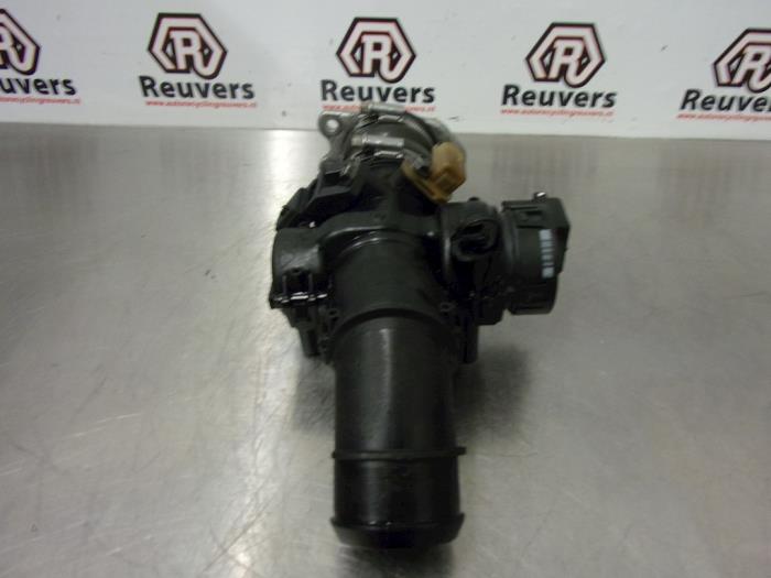 Gasklephuis van een Citroën Berlingo 1.6 Hdi 75 16V Phase 1 2008