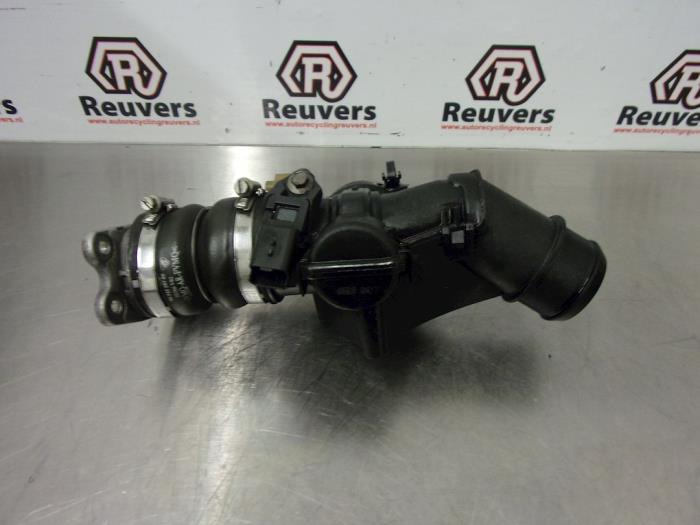 Gasklephuis van een Citroën Berlingo 1.6 Hdi 75 16V Phase 1 2008