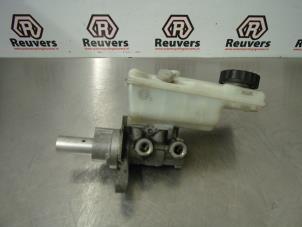 Gebruikte Hoofdremcilinder Renault Kangoo Express (FW) 1.5 dCi 105 FAP Prijs € 25,00 Margeregeling aangeboden door Autorecycling Reuvers B.V.
