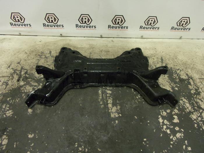 Subframe van een Citroën C4 Picasso (UD/UE/UF) 1.6 HDiF 16V 110 2007