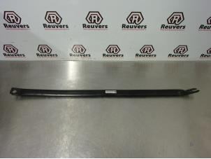 Gebruikte Veerpootbrug BMW 1 serie (E87/87N) 118d 16V Prijs € 15,00 Margeregeling aangeboden door Autorecycling Reuvers B.V.