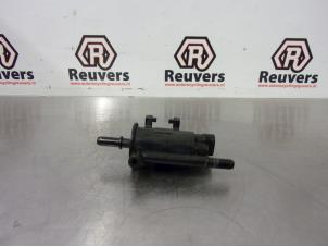 Gebruikte Vacuum ventiel BMW Mini One/Cooper (R50) 1.6 16V One Prijs € 15,00 Margeregeling aangeboden door Autorecycling Reuvers B.V.