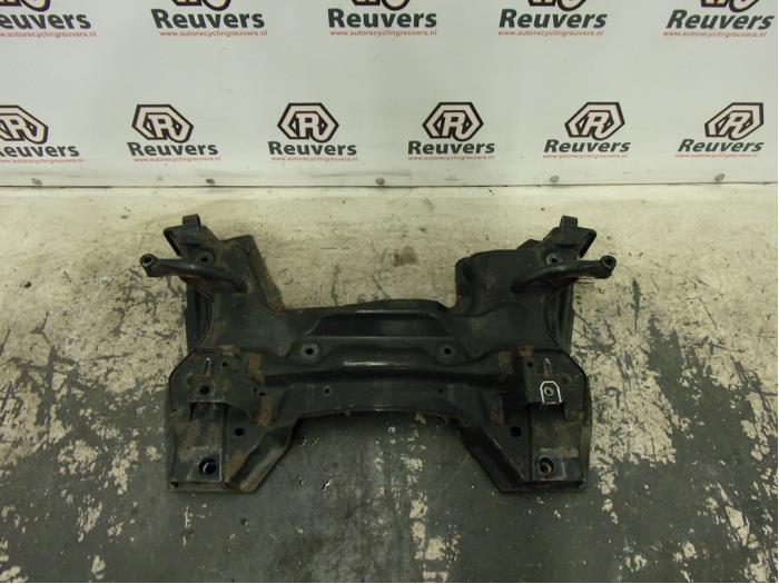 Gebruikte Subframe Peugeot 207 SW (WE/WU) 1.6 HDi 16V Prijs € 50,00 Margeregeling aangeboden door Autorecycling Reuvers B.V.