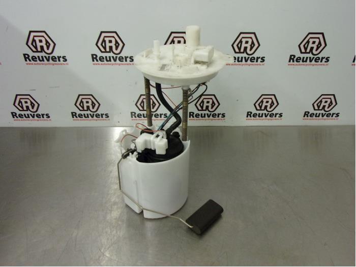 Gebruikte Tank element Pomp Opel Astra J Sports Tourer (PD8/PE8/PF8) 1.4 16V ecoFLEX Prijs € 35,00 Margeregeling aangeboden door Autorecycling Reuvers B.V.