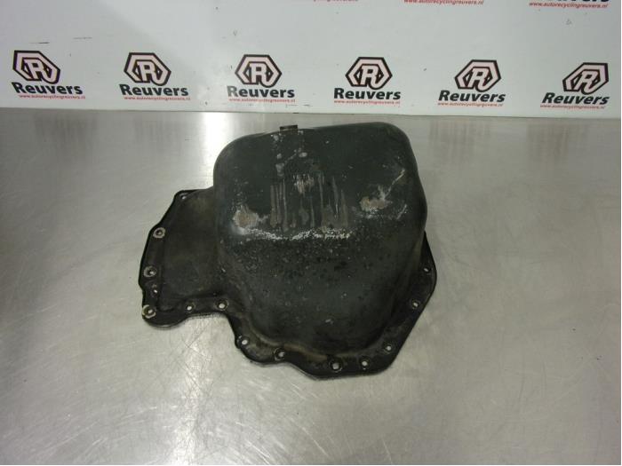 Gebruikte Carterpan Volkswagen Polo V (6R) 1.2 12V BlueMotion Technology Prijs € 25,00 Margeregeling aangeboden door Autorecycling Reuvers B.V.