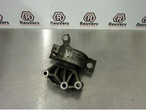 Gebruikte Motorsteun Fiat Panda (169) 1.3 JTD 16V Multijet Prijs € 20,00 Margeregeling aangeboden door Autorecycling Reuvers B.V.