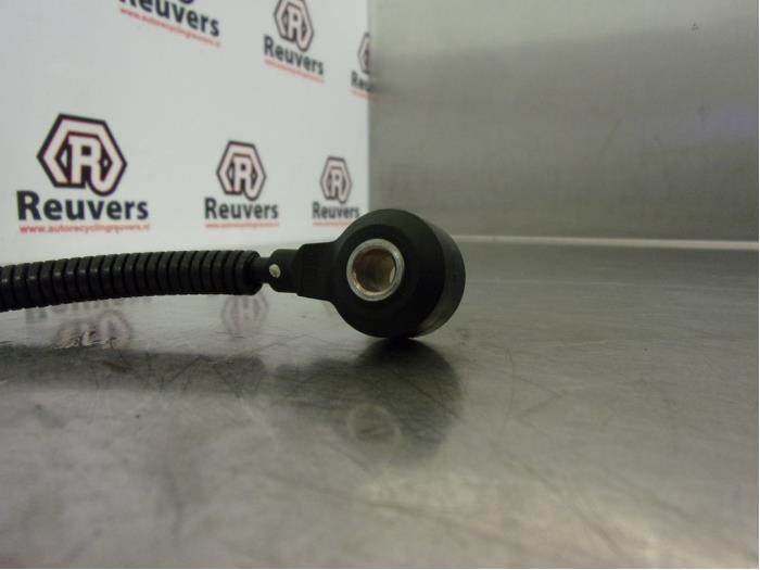 Klopsensor van een Kia Rio (DC22/24) 1.3 2005