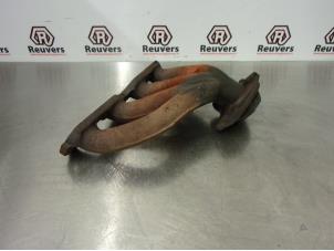 Gebruikte Uitlaatspruitstuk Renault Clio III (BR/CR) 1.2 16V 75 Prijs € 40,00 Margeregeling aangeboden door Autorecycling Reuvers B.V.