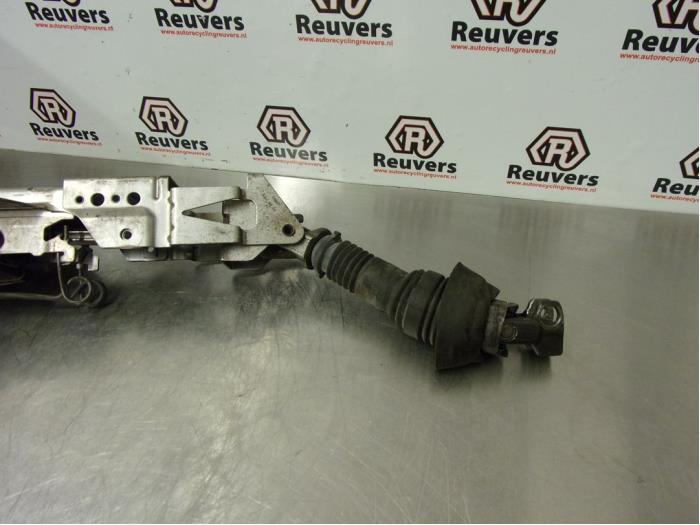 Stuurkolom Huis van een Volkswagen Transporter T5 1.9 TDi 2004