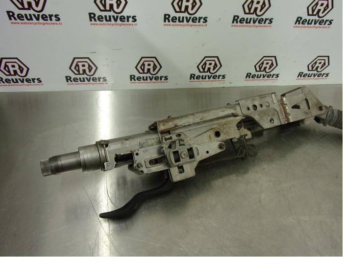 Stuurkolom Huis van een Volkswagen Transporter T5 1.9 TDi 2004