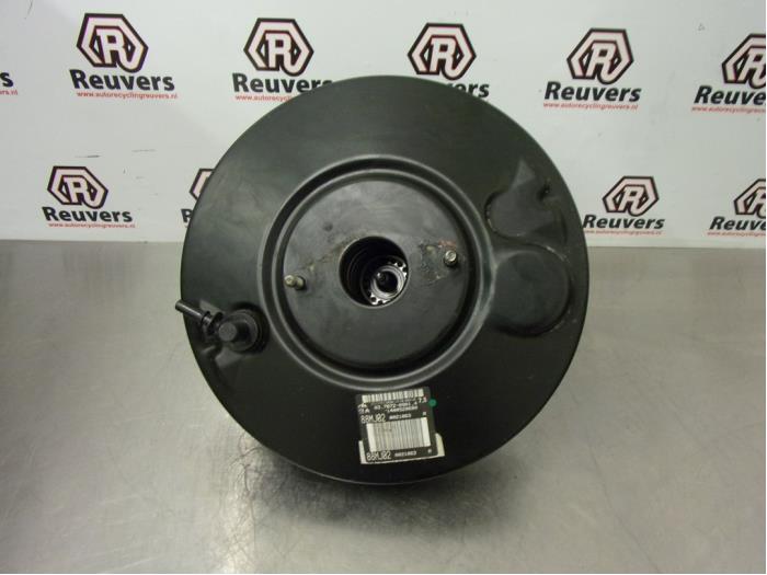Gebruikte Rembekrachtiger Fiat Scudo (270) 2.0 D Multijet Prijs € 50,00 Margeregeling aangeboden door Autorecycling Reuvers B.V.