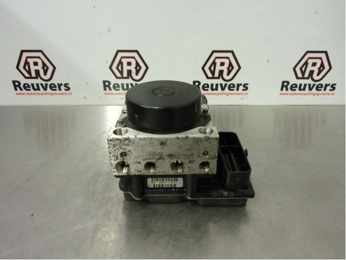 Gebruikte ABS Pomp Seat Ibiza IV (6J5) 1.9 TDI 90 Prijs € 75,00 Margeregeling aangeboden door Autorecycling Reuvers B.V.