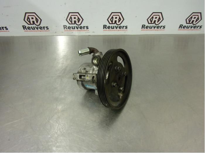 Gebruikte Servopomp Citroen Xsara (N1) 1.4i X,SX Prijs € 35,00 Margeregeling aangeboden door Autorecycling Reuvers B.V.