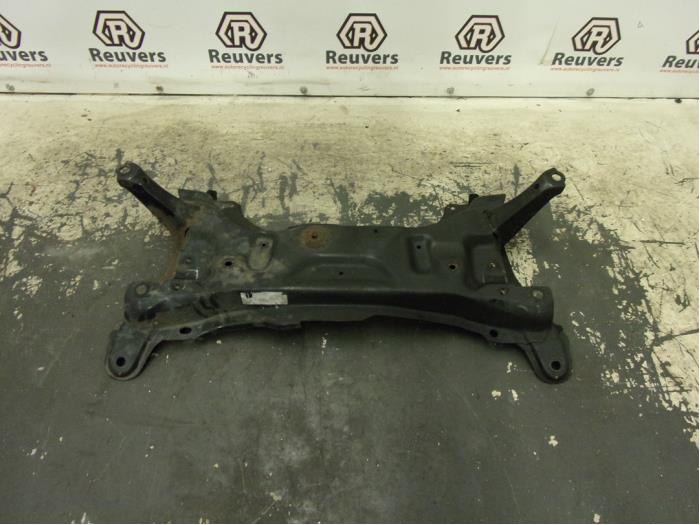 Gebruikte Subframe Toyota Yaris II (P9) 1.4 D-4D Prijs € 60,00 Margeregeling aangeboden door Autorecycling Reuvers B.V.