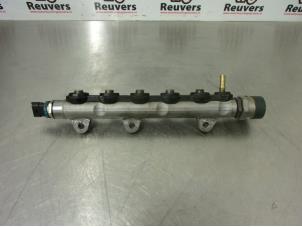 Gebruikte Verstuiver brug Renault Trafic New (FL) 2.0 dCi 16V 90 Prijs € 40,00 Margeregeling aangeboden door Autorecycling Reuvers B.V.