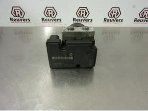 Gebruikte ABS Pomp Renault Twingo II (CN) 1.2 Prijs € 40,00 Margeregeling aangeboden door Autorecycling Reuvers B.V.