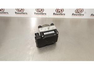 Gebruikte ABS Pomp Dacia Logan MCV (KS) 1.6 16V Prijs € 50,00 Margeregeling aangeboden door Autorecycling Reuvers B.V.