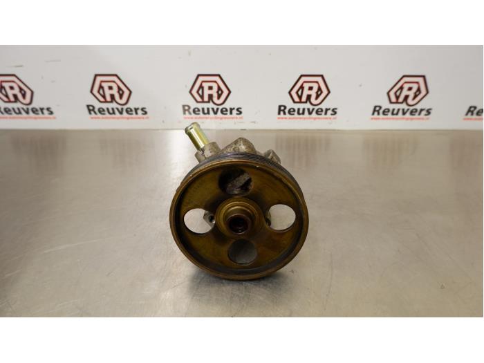 Gebruikte Servopomp Citroen Xsara (N1) 1.6i Prijs € 25,00 Margeregeling aangeboden door Autorecycling Reuvers B.V.