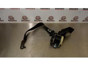Gebruikte Veiligheidsgordel rechts-achter Volkswagen Touran (1T1/T2) 1.6 FSI 16V Prijs € 35,00 Margeregeling aangeboden door Autorecycling Reuvers B.V.