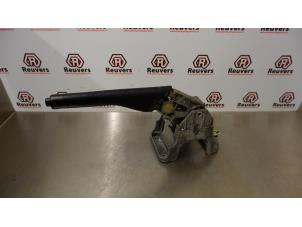 Gebruikte Handremhendel Volkswagen Touran (1T1/T2) 1.6 FSI 16V Prijs € 20,00 Margeregeling aangeboden door Autorecycling Reuvers B.V.